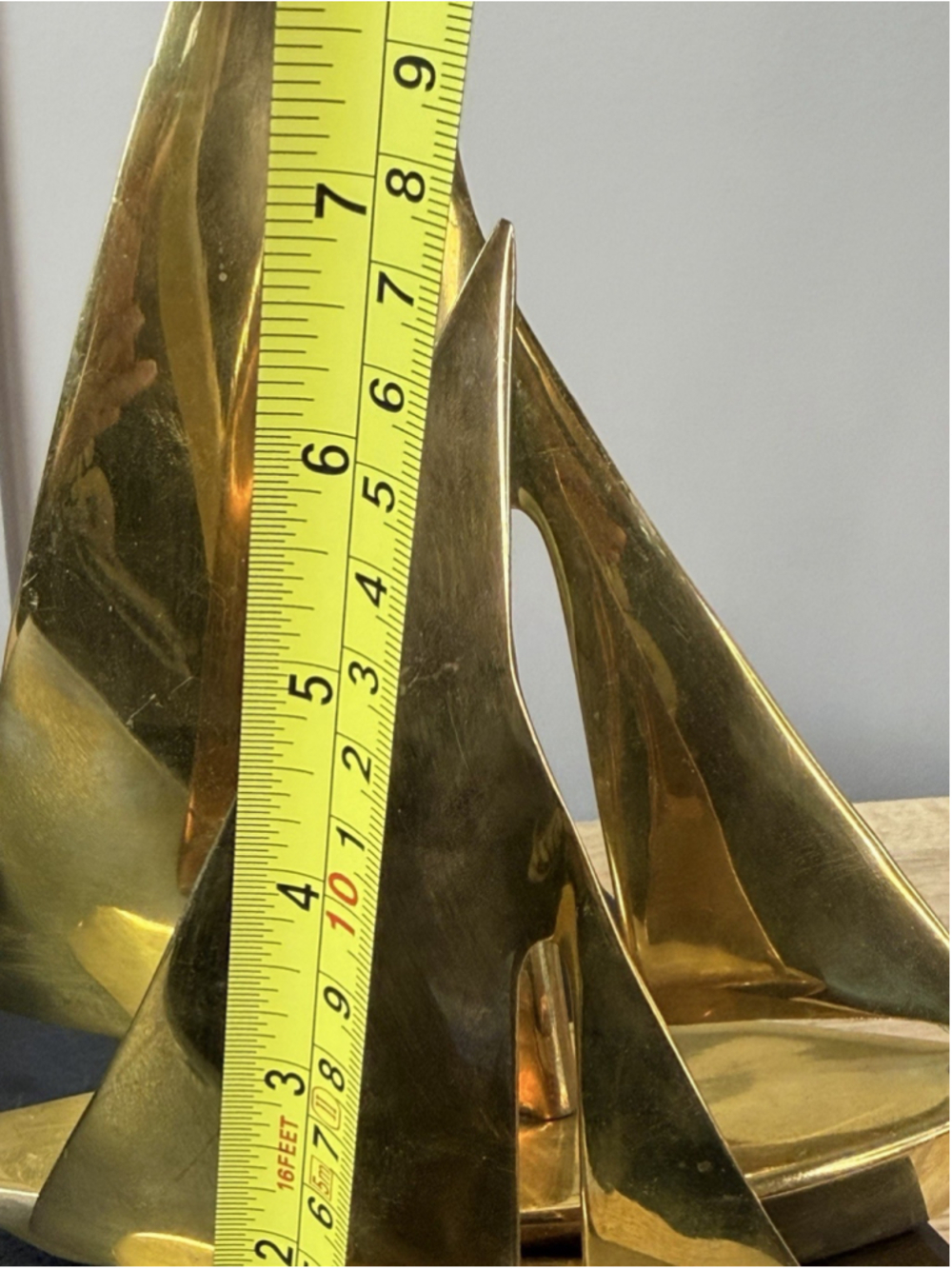 Vintage - Set of 3 Solid Brass Sailboats - Height of Each: 10”/ 9.5“/ 7”tall - Picture 13 of 15